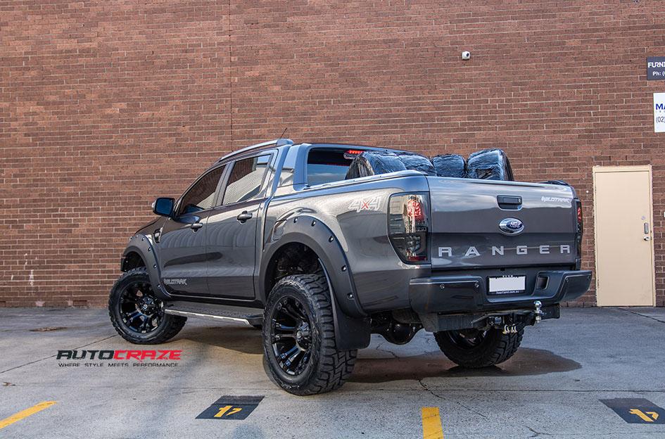 FORD-RANGER-VAPOR-MATTE-BLACK